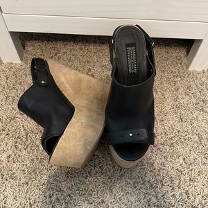 DEENA & OZZY WEDGE HEELS